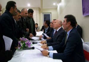 Sekmen'den muhtarlarla hizmet istişaresi